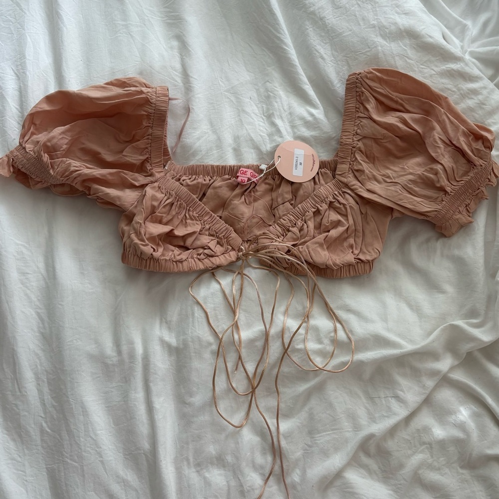 NWT Verge Girl top